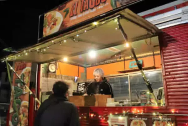 唐辛子をブレンドしたサルサソースが味の決め手　赤いキッチンカー「エルタコス」＜まるっと仙台・東中田＞