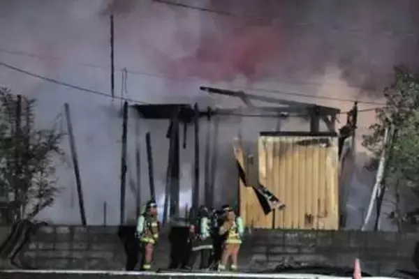 仙台・若林区で住宅全焼　身元不明の遺体見つかる