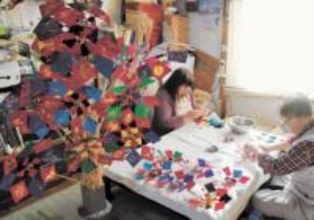 「景気よくな～れ」風車に願い込め　福島・会津若松で縁起物作り盛ん