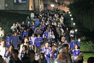 【タイムライン終了】タクシー待ちの解消は試合終了3時間後「こんなに待つとは想像以上だ」　宮城・利府のQスタ周辺　サッカー日本代表戦の試合後の様子は？
