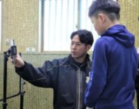 仙台育英高の甲子園Vメンバーが地元山形で野球塾　学びを生かし、野球少年に「考える」打撃指導