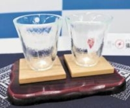 使用済み太陽光パネルを「津軽びいどろ」に　2030年以降の大量廃棄時代へ東北電と北洋硝子が取り組む