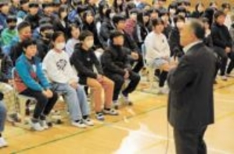 太平洋戦争開戦から84年　戦時の暮らしや仙台空襲を学ぶ　仙台・榴岡小学校で講演会