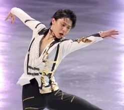 震災から15 年、羽生結弦さんの軌跡たどる　仙台で展示イベント