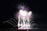 「秋田「大曲の花火」1万8000発が晩夏の夜空彩る」の画像1