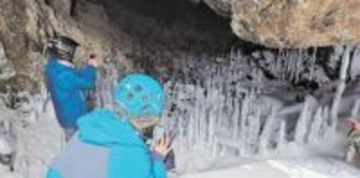 雪道歩き秘境トンネル「栗子隧道」の氷筍を見よう　山形の米沢観光コンベンション協会が2、3月開催のツアー参加者募集