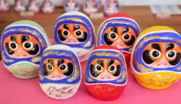 仙台の松川だるまに「走り駒」の縁起物、12月に販売開始　デザイナーが伝統工芸を橋渡し