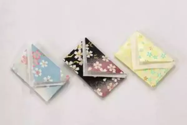 「桜の町を思い出して」宮城・大河原　七夕飾りを再利用したポチ袋に願い込める　＜みちのく＞