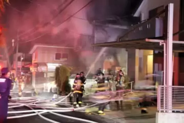 仙台・南光台の住宅から出火　3人けが