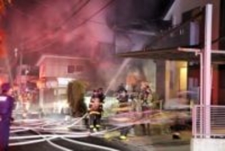 仙台・南光台の住宅から出火　3人けが