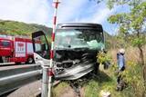 「【事故直後の動画】マイクロバスなど絡む事故で新潟の男子高校生1人死亡、20人重軽傷　福島県郡山市の磐越自動車道」の画像1
