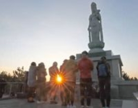 祈りの朝　亡き人の面影探し　東日本大震災15年　