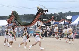 クジラ文化　地域で継承　石巻・鮎川浜でまつり　龍踊り披露