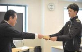 日本サッカー協会公認指導者資格の「Cライセンス」に仙台大明成高サッカー部員12人が合格