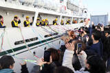 「「海洋実習で力付ける」　宮城水産高・気仙沼向洋高の計23人、宮城丸に乗船して北太平洋に向け石巻港出発」の画像1