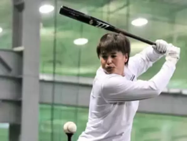 東北楽天・黒川「打球速度を上げる」　仙台市内の自主トレを公開