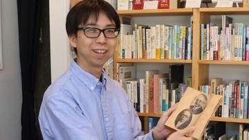 宮沢賢治のまち・花巻で古本屋「港」を営む村上巨樹さん＜きらり　人・まち＞
