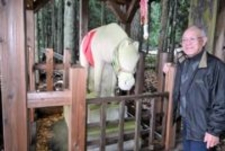 神社に鎮座　無病息災祈る＜東北馬物語（4）秋田・羽後　石馬っ子＞