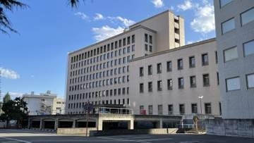 黒バイ改造「格好よかった」　自称クリエーター被告　仙台地裁で初公判