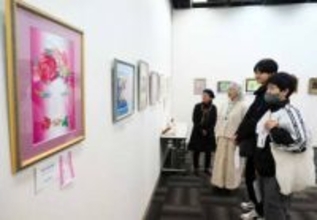 愛や平和を自由に表現　宮城・美里で大崎地方の芸術愛好家ら作品展　絵画や水墨画70点　3月15日まで