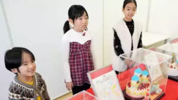 にじいろ、お城、水泳…　子ども描く夢のケーキ本物に　仙台・藤崎で表彰式