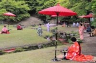 5月24日に岩手・平泉の毛越寺で曲水の宴