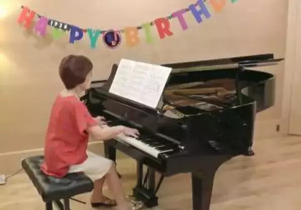 90歳の記念コンサートは古里仙台で　「神の手」と話題のピアノ教師、25日に初開催