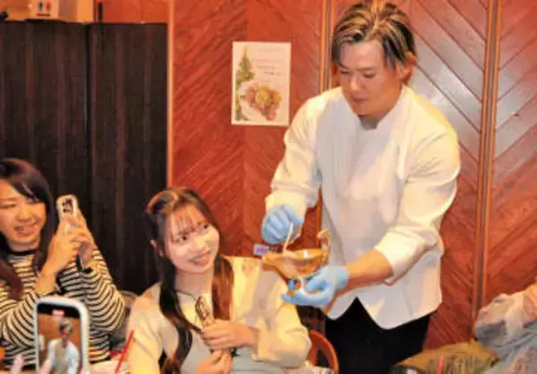 東北楽天、伊藤裕季也が牛タン店で1日店長