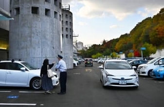 仙台・泉の宮城県図書館で熊目撃　隣接の宮城大にも影響