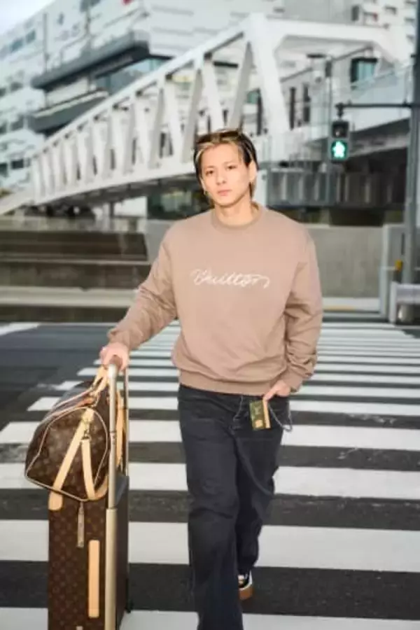 Number_i 平野紫耀、全身ルイ・ヴィトンで空港に登場　総額は500万円超