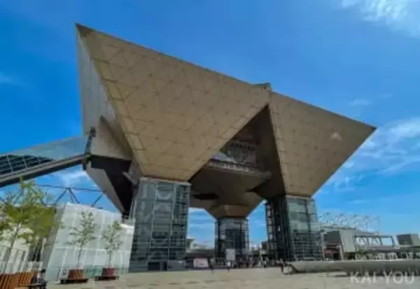 冬コミ開幕、50周年迎えた同人文化の祭典 “食べられるコミケ雲”も話題に