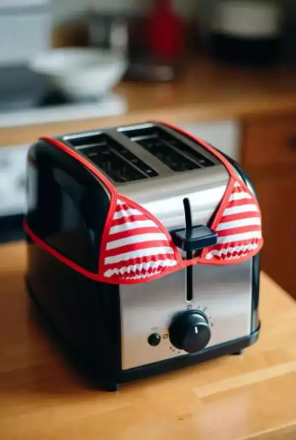 XのAI機能「Grok」にコスプレイヤーらが非難 「水着にして」と無許可で性的画像を生成