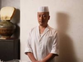 「焼鳥も、お客様の前で繰り広げるライブである」LDHに焼き鳥職人が加入、同社の2人目の“カリナリーアーティスト”として