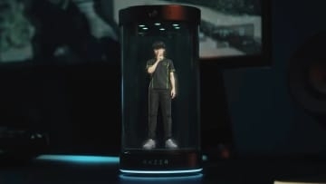 ホログラム×AIキャラの新デバイスが近未来すぎる 『LoL』Fakerを卓上に召喚