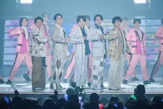 嵐がラストライブで示した“国民的アイドル”の真髄──涙ではなく笑顔を生み出した5人
