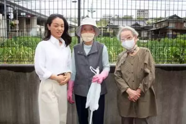 犬のふんを毎日…小田原で90歳女性が道端の清掃活動6年続ける、願いは「ただきれいな町であって」
