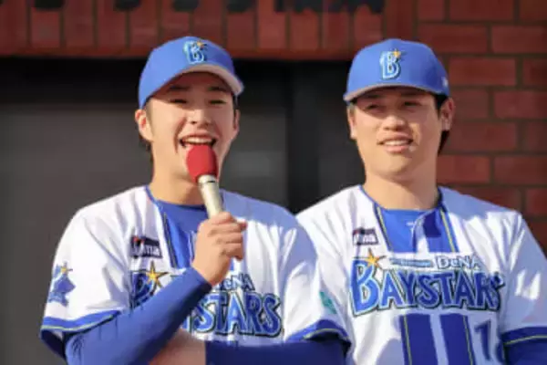 【DeNA】度会隆輝と小園健太がトークショー　「倍以上打つ」「準備おこたらず」…好対照な2人、今季の決意語る