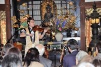 流された家具や流木で製作…「津波バイオリン」を脳性まひのバイオリニストが演奏　鎌倉でチャリティーコンサート