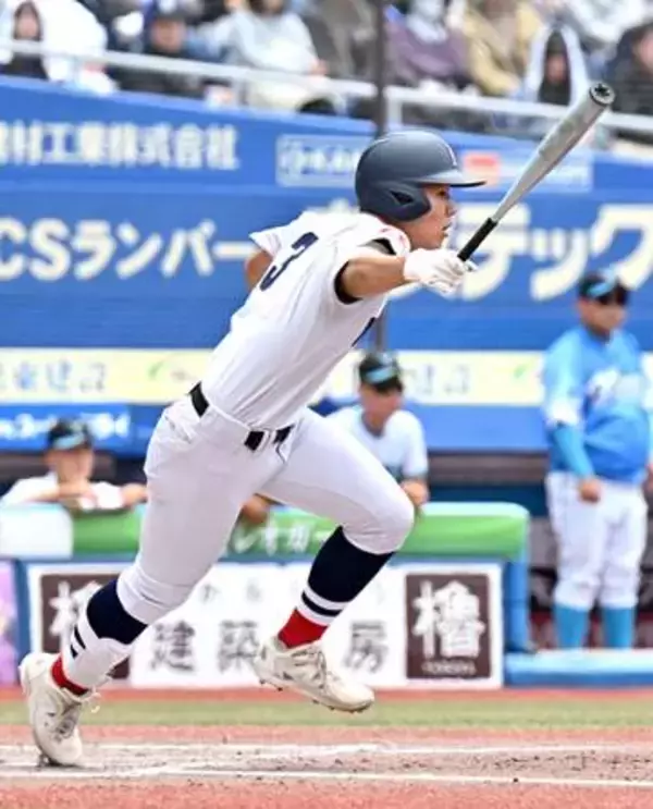 【高校野球・春季関東大会】横浜が10年ぶり決勝進出、山梨学院を4-2で撃破　22年ぶりVへ、決勝は浦和学院と