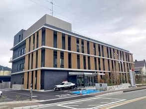 相模原のキャンプ場で倒木、夫婦死傷事故　キャンプ場関係者を業務上過失致死傷容疑で書類送検