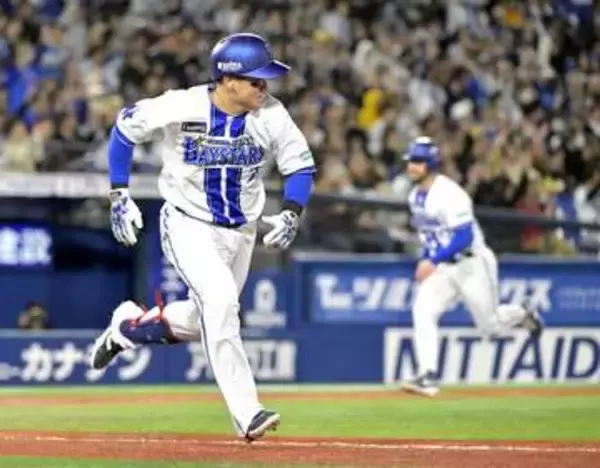 【DeNA】牧秀悟、右太もも裏の「肉離れ」で離脱　24日の巨人戦で途中交代