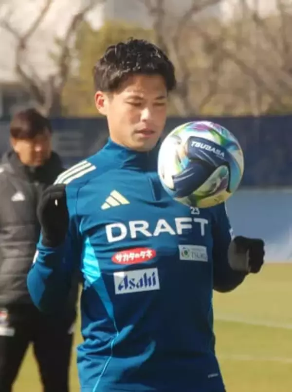 【横浜M】宮市亮が「りくりゅう」金メダルを祝福　木原と高校時代のクラスメート「本当におめでとう！」