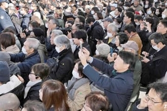 【衆院選が公示】超短期決戦の注目点は…候補者の演説を聴く神奈川の有権者に質問