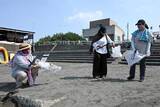 「「恩返しをしたかった」　藤沢在住のスリランカ人ら、片瀬海岸西浜でビーチクリーン活動　国籍や宗教超え地域貢献　」の画像1