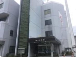 横浜・磯子の市道　園児17人乗せた幼稚園バスが柱衝突　運転手と女性職員が病院に搬送