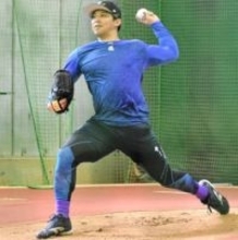 【DeNA】東克樹、横須賀で自主トレ公開「先発陣の柱として結果を残したい」
