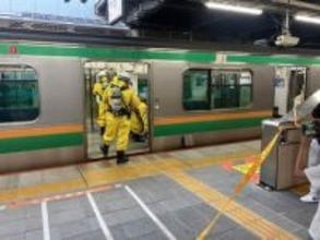 【速報】JR東海道線上り、車内で「スプレーがまかれた」　川崎駅で停車3人搬送、10人程度が異常訴え