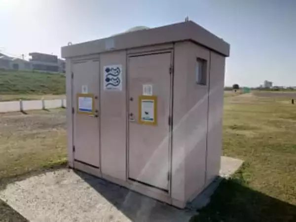 多摩川河川敷、トイレの整備本格化へ　11月より丸子橋周辺エリアから、計28棟着手　初のバリアフリートイレも