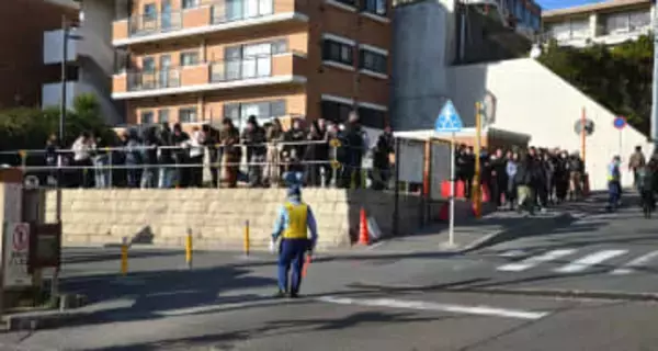 鎌倉高校前の踏切、市がAIカメラ　オーバーツーリズム対策で社会実験