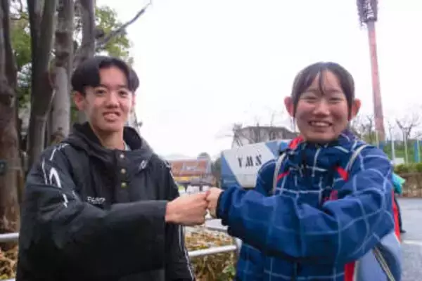 【全国高校駅伝】都大路を双子が好走　神奈川代表、橘・伊藤美喜、東海大相模・優喜の姉弟　健闘たたえ合う